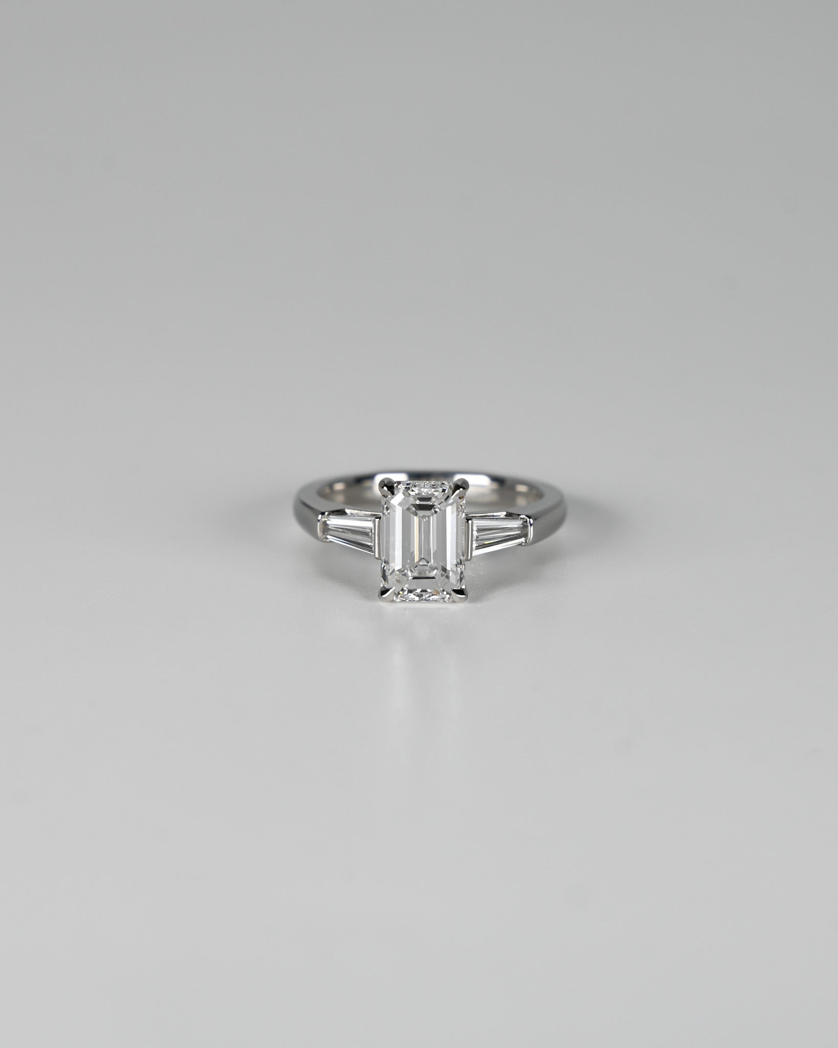 AG.32 | 2ct Emerald Cut Engagement Ring