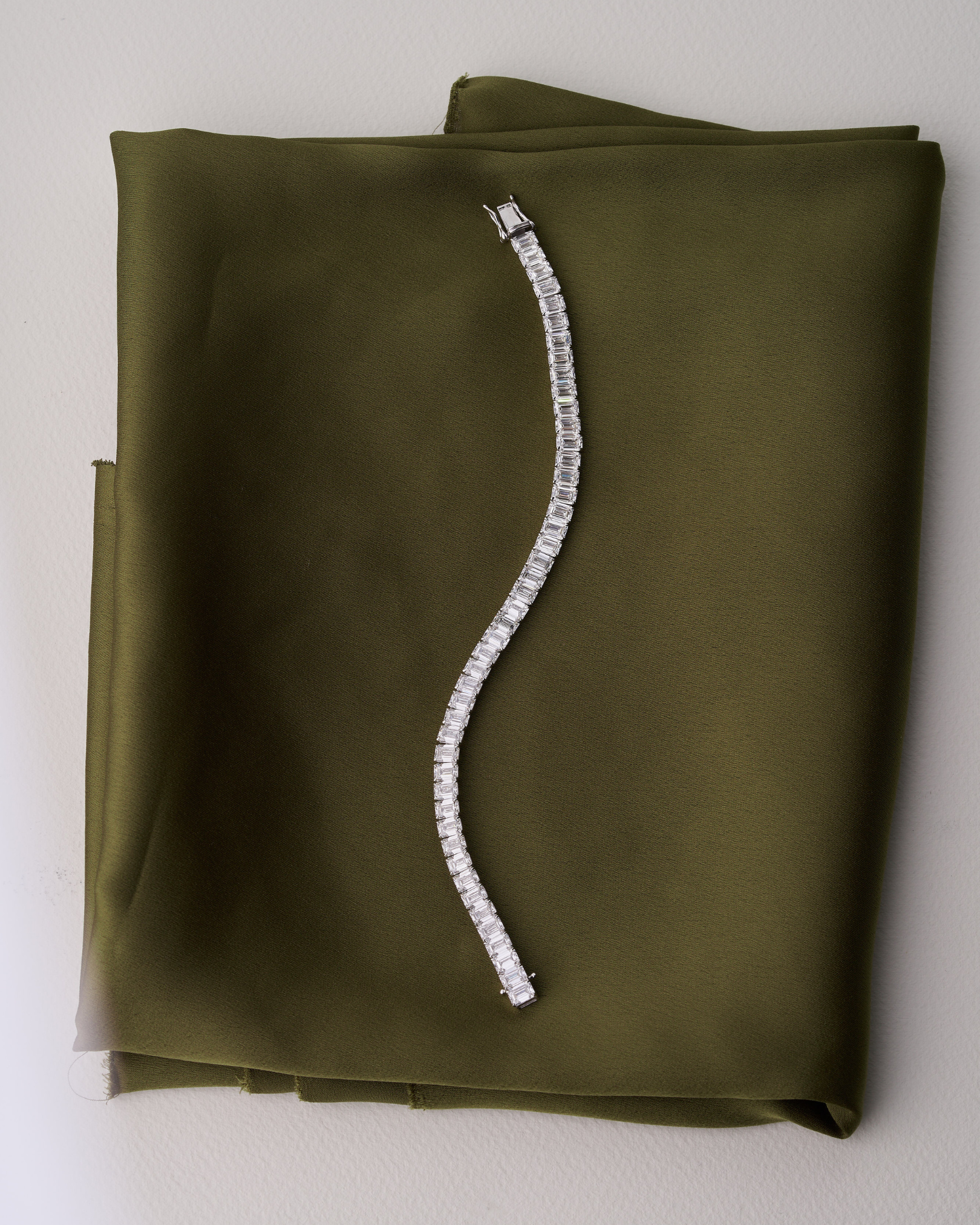 Classic Emerald Cut Diamond Tennis Bracelet | Grand