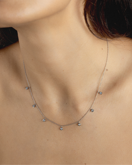 Diamond Drop Necklace in 18ct Gold
