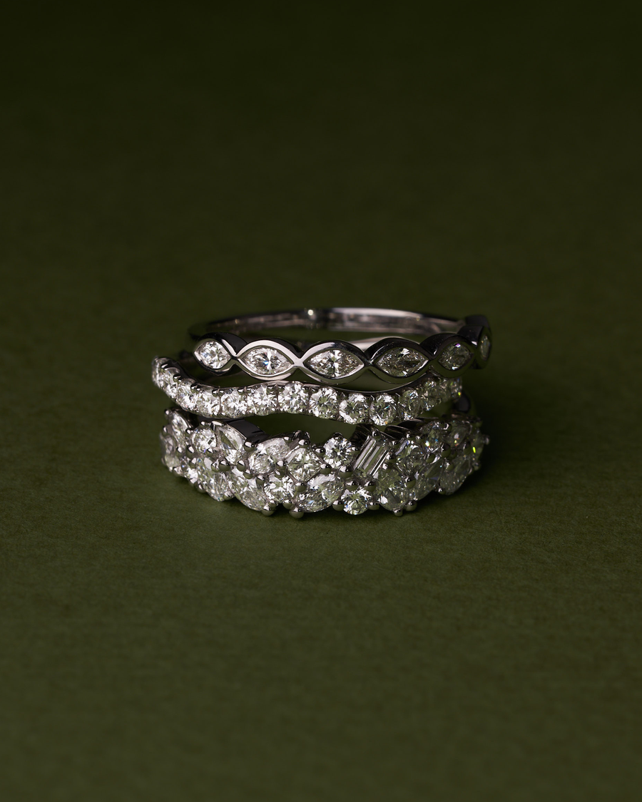 W.33 | Diamond Wave Style Wedding Band