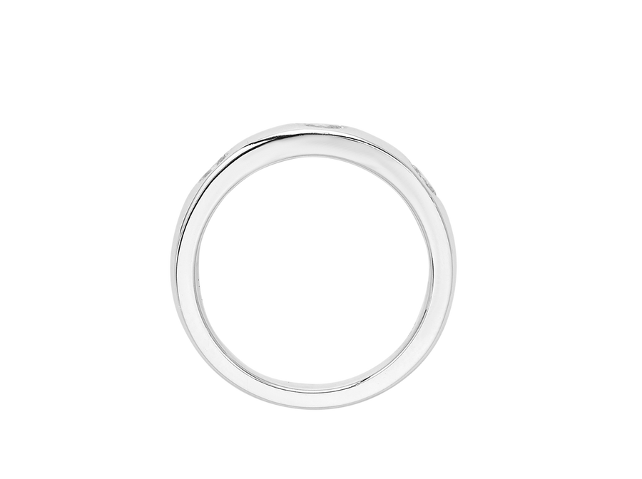Front view of A.G Designer Jeweller signature custom designed hammer set oval cut diamond wedding ring.