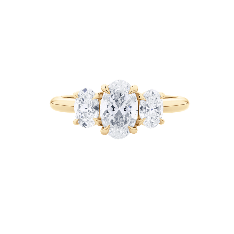 AG.31 | Oval Diamond Trilogy with Diamond Band