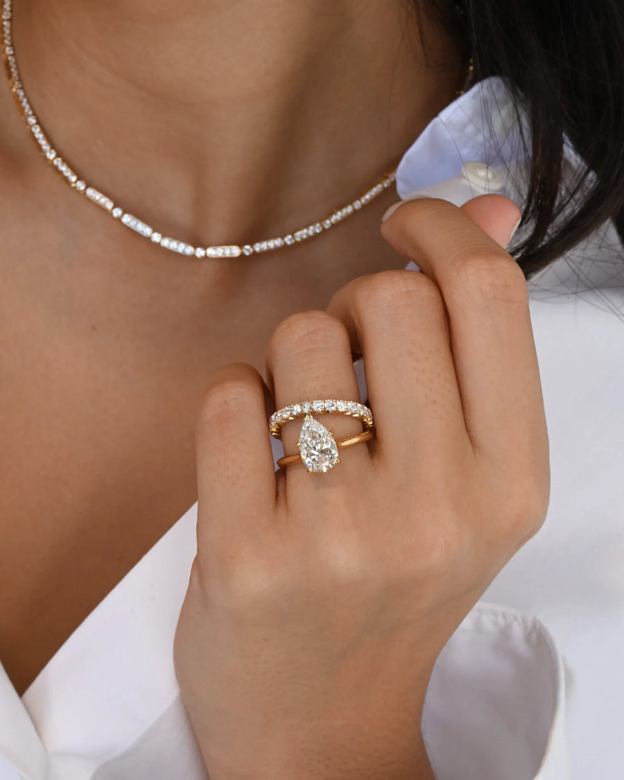 2ct Pear Cut Diamond Solitaire Engagement Ring in 18ct Gold