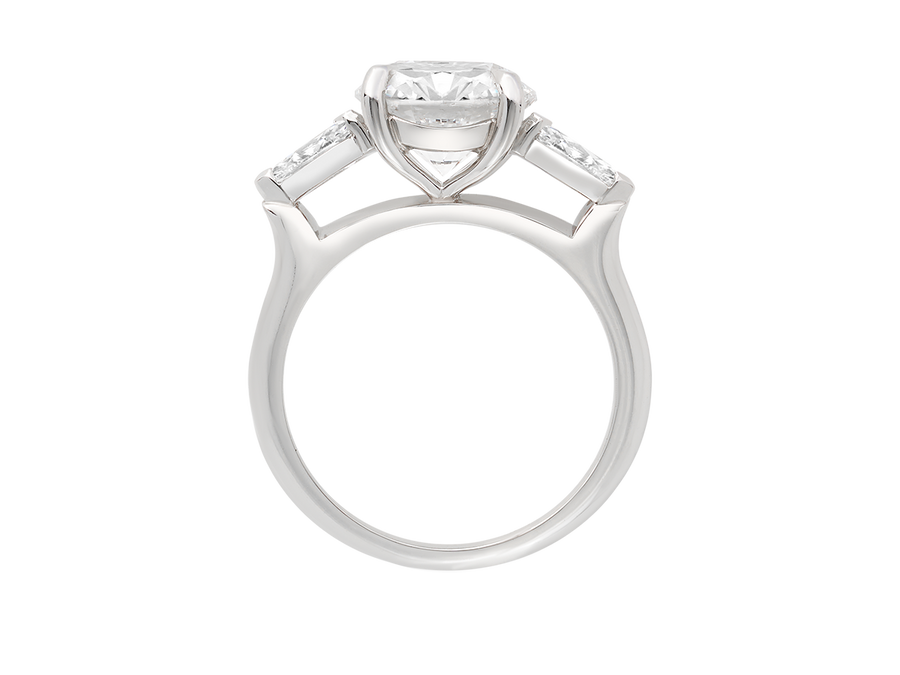 AG.07 | Round and Pear Diamond Trilogy Engagement Ring